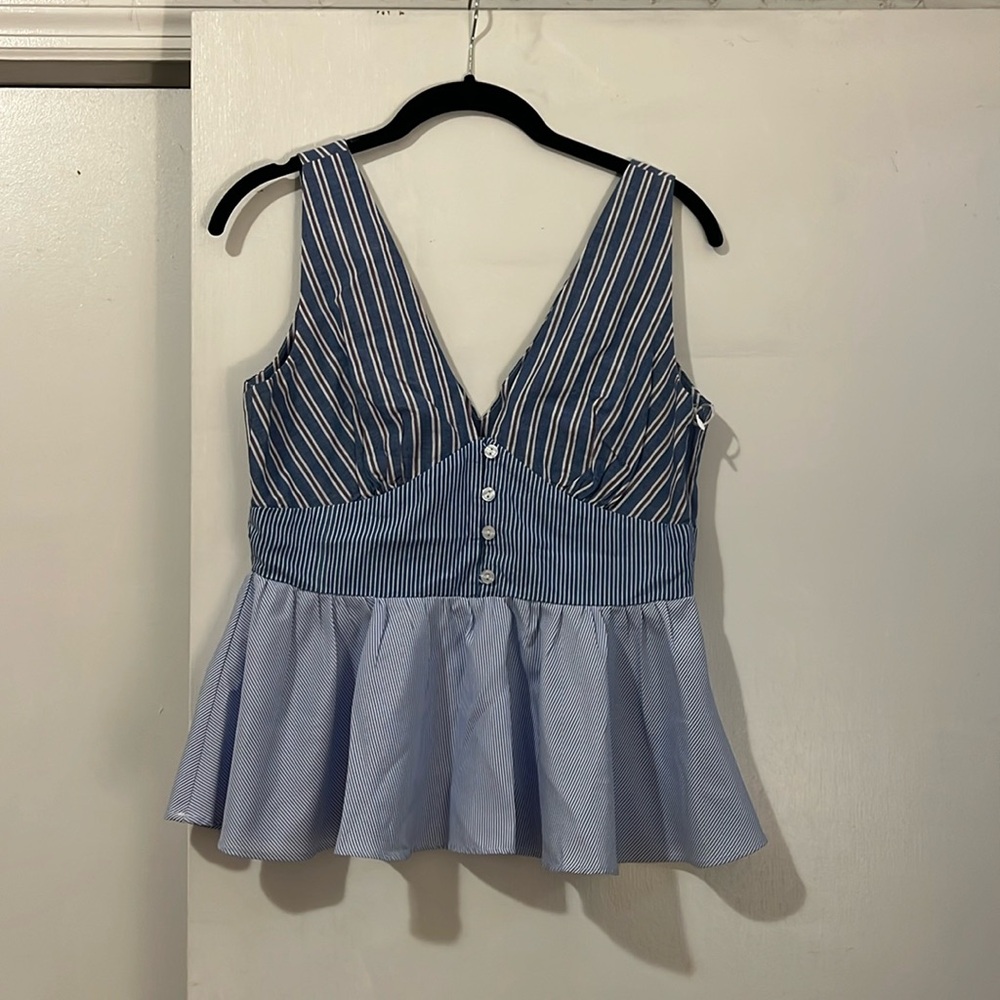 Brand new Aqua top